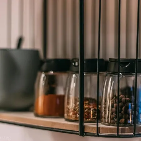 Milomi 코워브제크